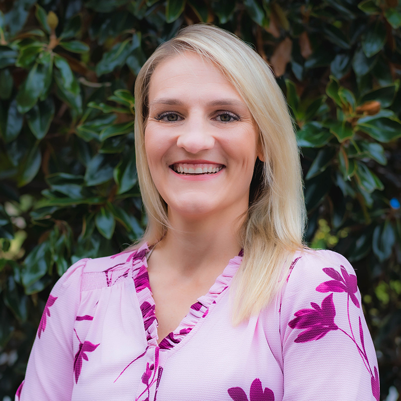 Dr. Lindsey Henderson